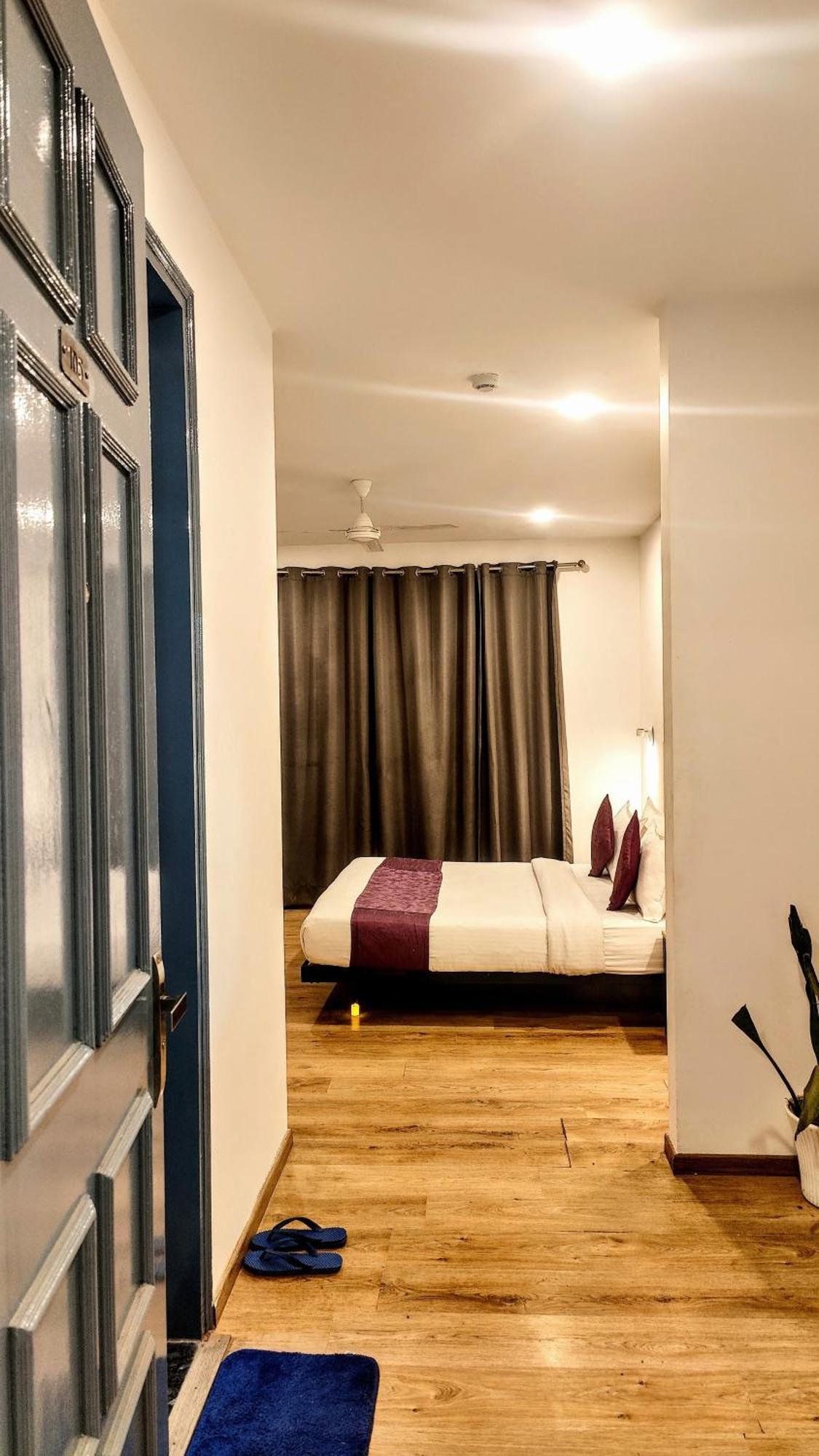 Mavens White Artemis Hospital Road Sector 52 Gurgaon Hotell Exteriör bild