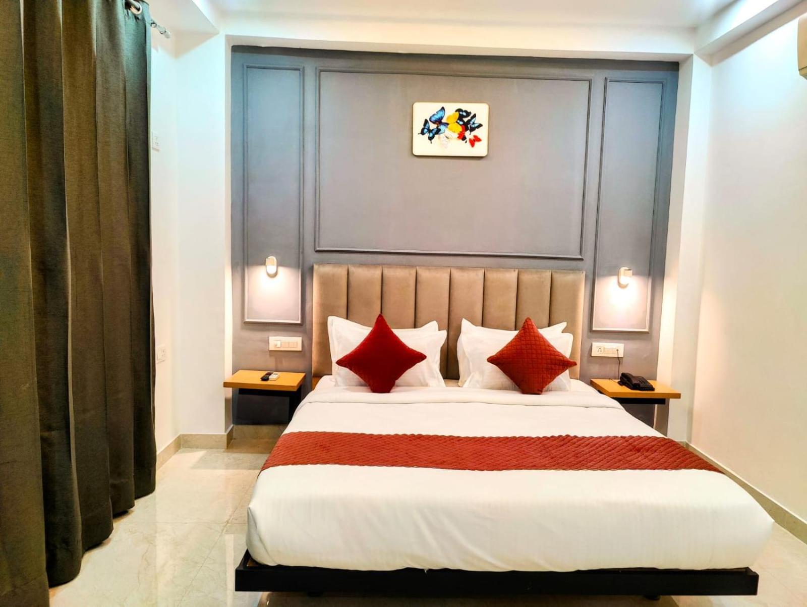 Mavens White Artemis Hospital Road Sector 52 Gurgaon Hotell Exteriör bild